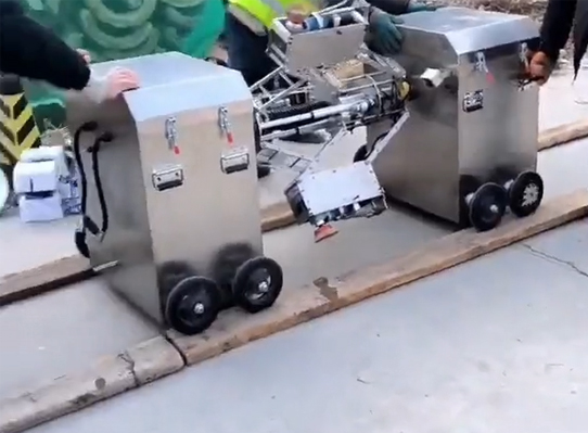 The Internal Field Joint Coating Robot video